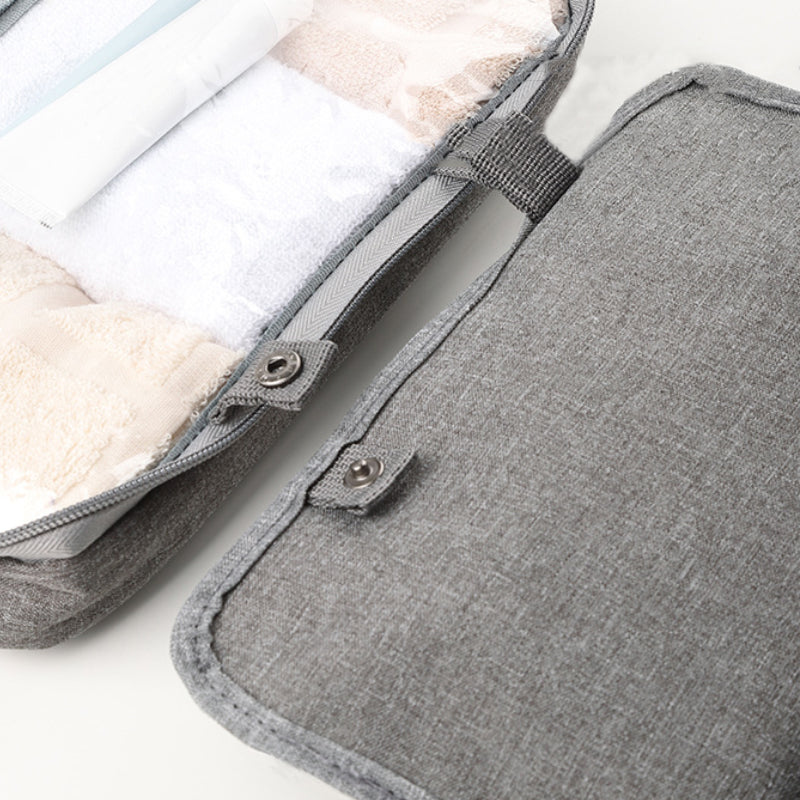 Resecosmetik Organizer | Kompakt och Vattentät | 4 Fack med 360° Hänglås