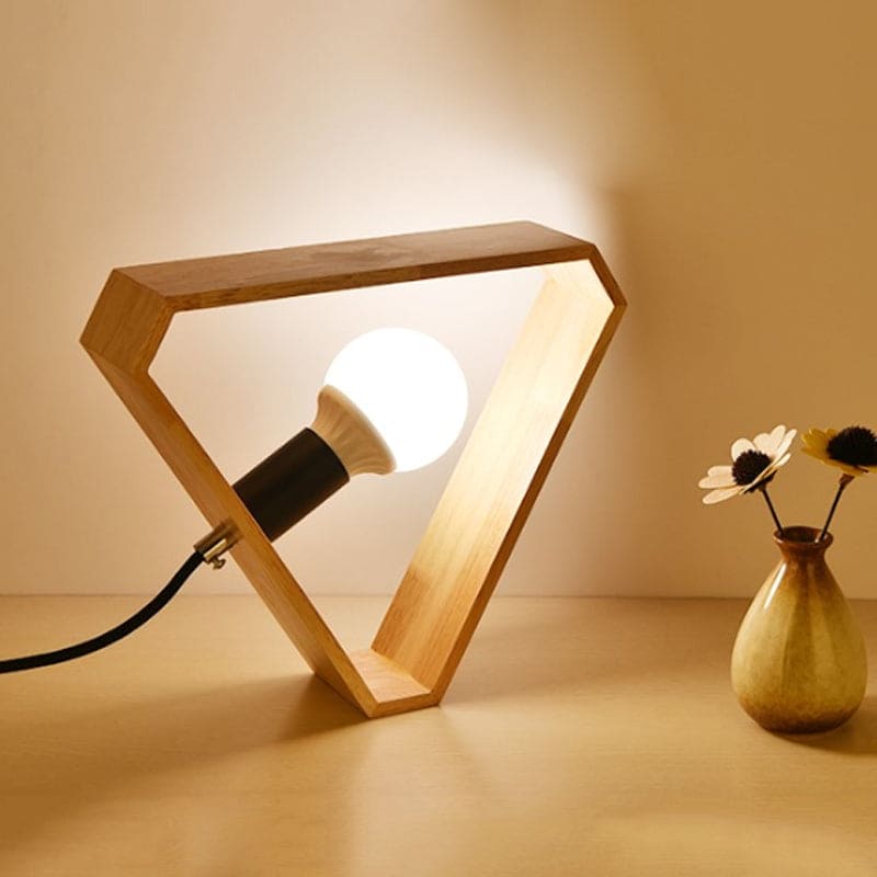 Stilren Beige Bordlampe til Soveværelse – Elegant Belysning