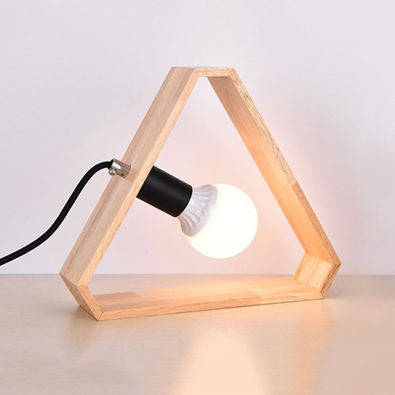 Stilren Beige Bordlampe til Soveværelse – Elegant Belysning