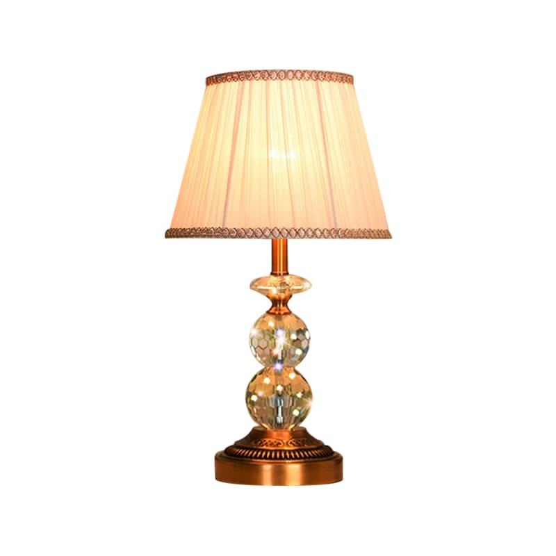 Elegant Bordlampe i Krystal med Moderne Kegleform