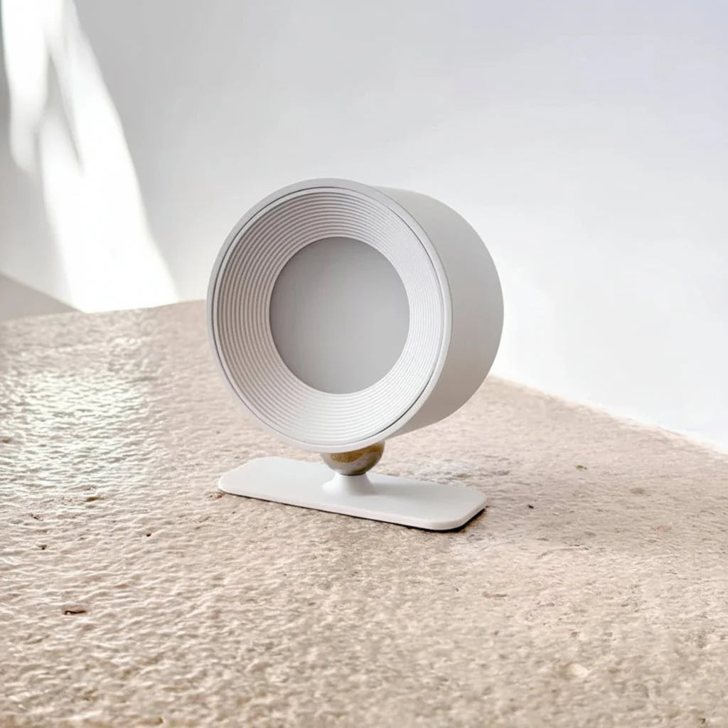 Genopladelig Trådløs Væglampe med 360° Rotation og Justerbar Lys