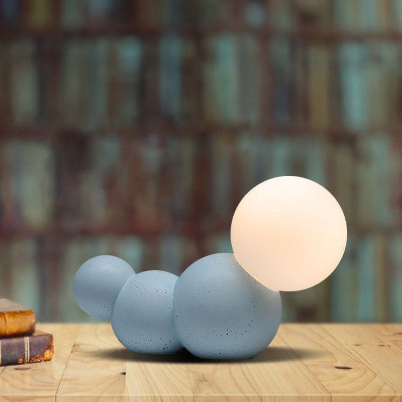 Färggrann barnlampa med mjukt ljus för fantasifull läsning