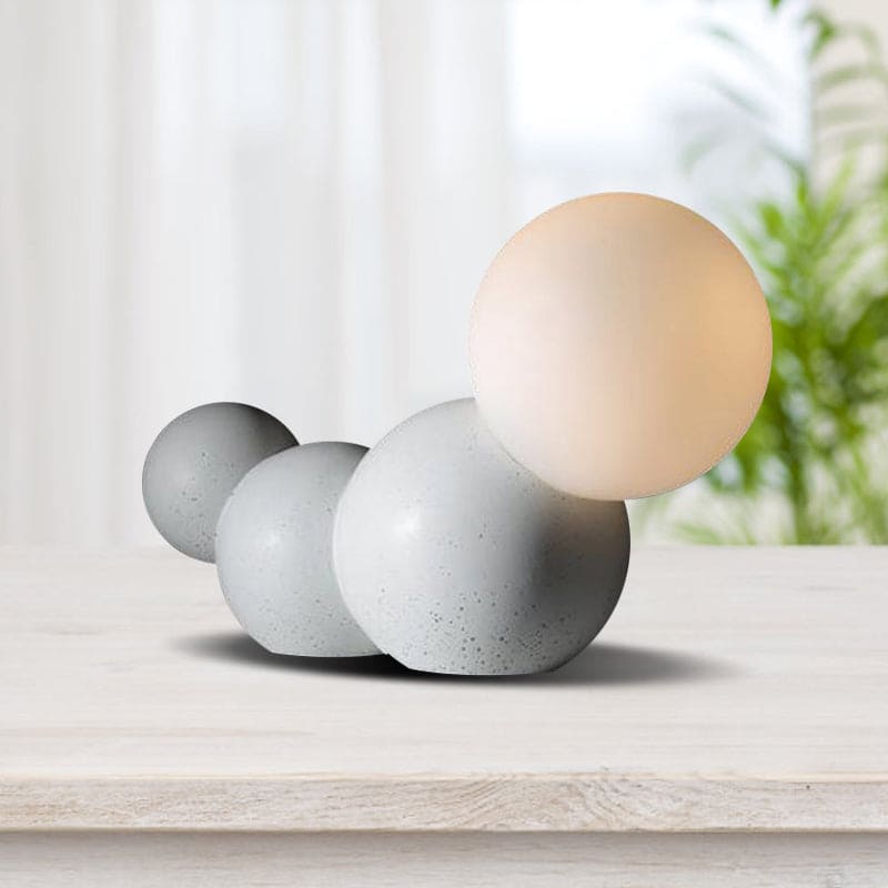 Färggrann barnlampa med mjukt ljus för fantasifull läsning