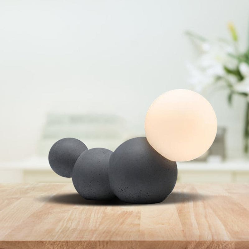 Färggrann barnlampa med mjukt ljus för fantasifull läsning
