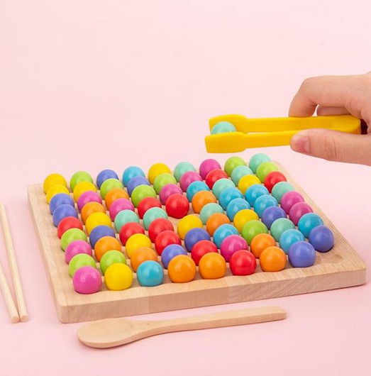 Montessori Logiskt Spel med Pärlor – Främjar Färgteori och Tankeförmåga