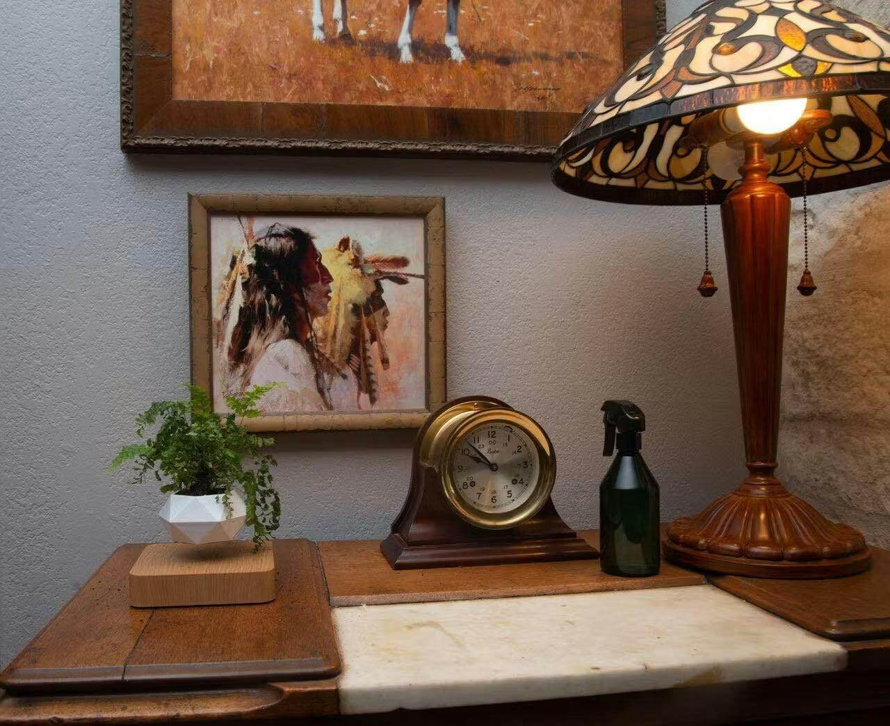 Svævende Plantekrukke med Magnetisk Levitationssystem - FloraMag