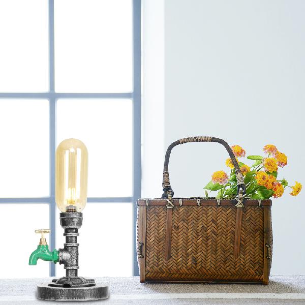 Elegant Glasbordlampe med Klar Skærm for Strålende Lys