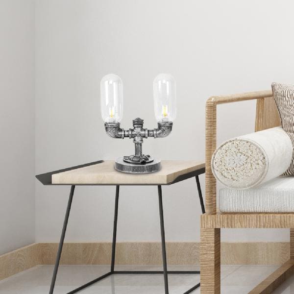 Stilren bordslampa i klart glas med rund skärm