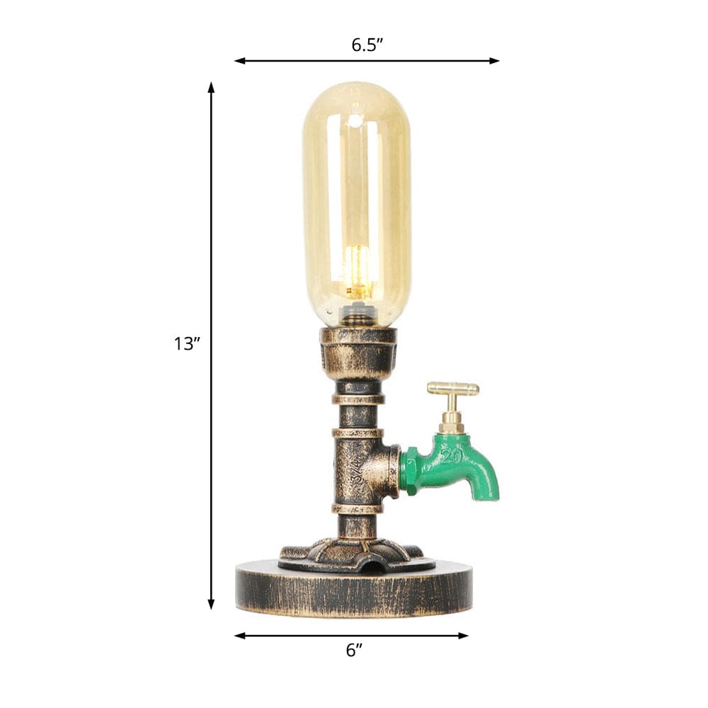 Moderne Industriel Bordlampe med Holdbart Metalrørdesign