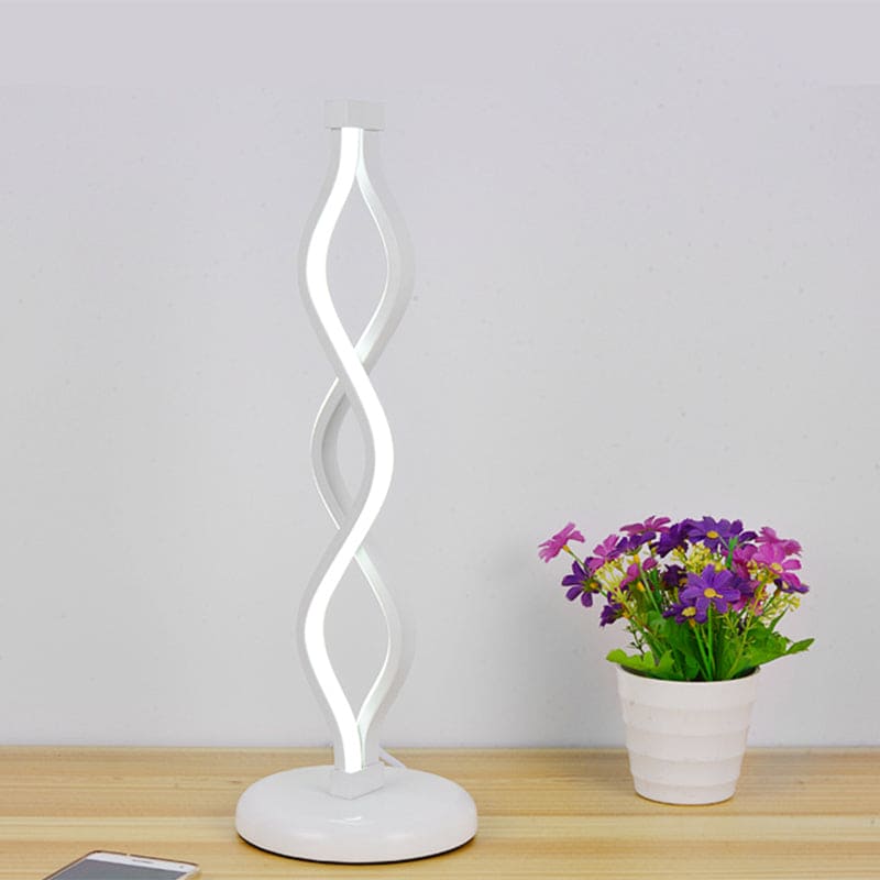 Stilren spiralbordslampa med justerbar LED-belysning