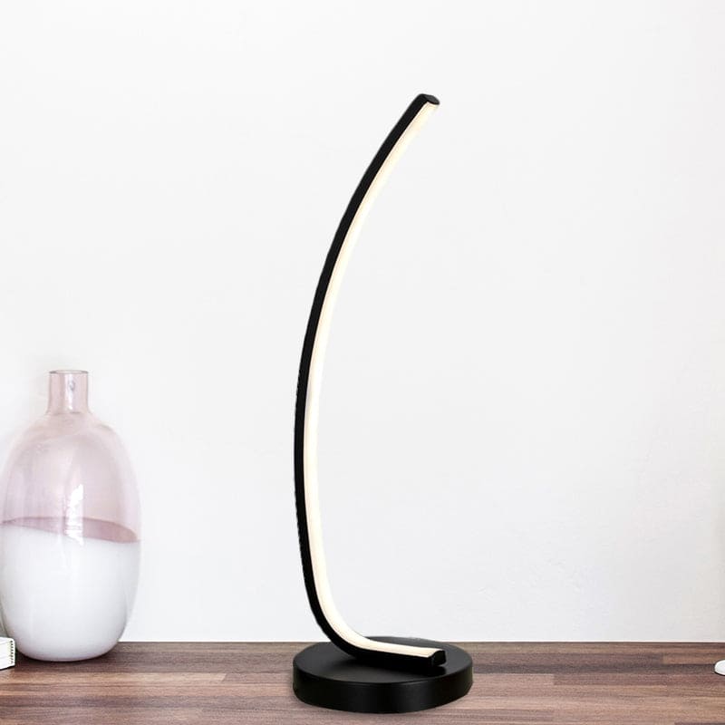 Fleksibel Bordlampe med Moderne Design og Justerbar Lystyring