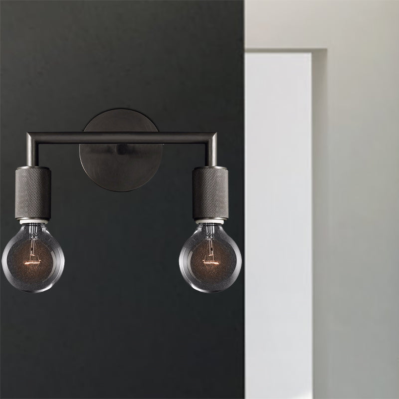 Elegant Væglampe i Messing med Dobbelt Lyskilde Design