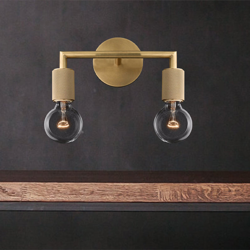Elegant Væglampe i Messing med Dobbelt Lyskilde Design