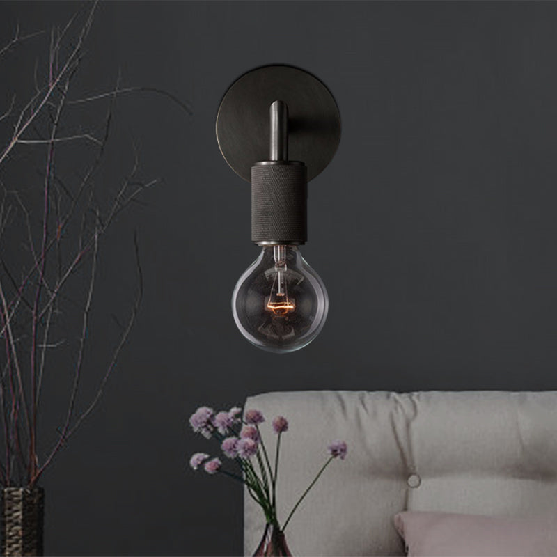Elegant Væglampe i Messing med Dobbelt Lyskilde Design