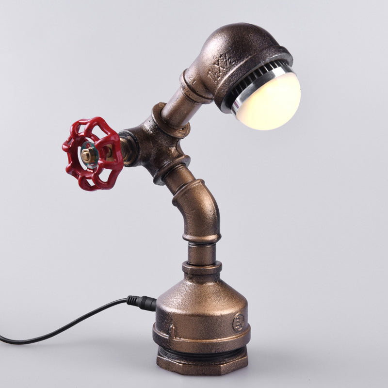 Steampunk Lampe i Lækkert Læderlook – Unik Design & Holdbarhed