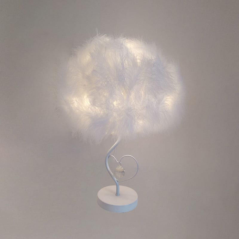 Romantisk Bordlampe med Blødt Lys og Sky-Inspireret Design