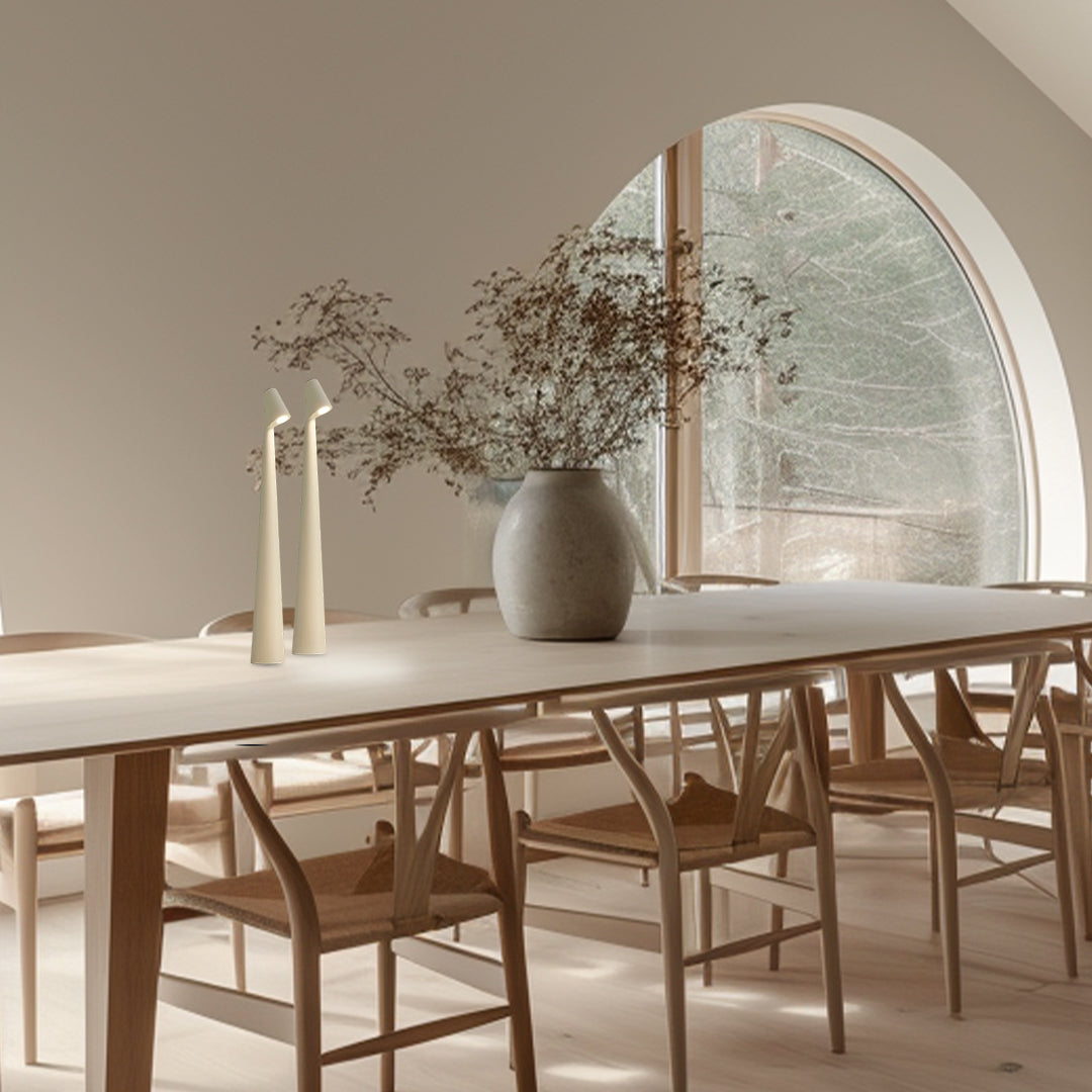 Trådløs LED Bordlampe i Rød Metal - Lang Batterilevetid