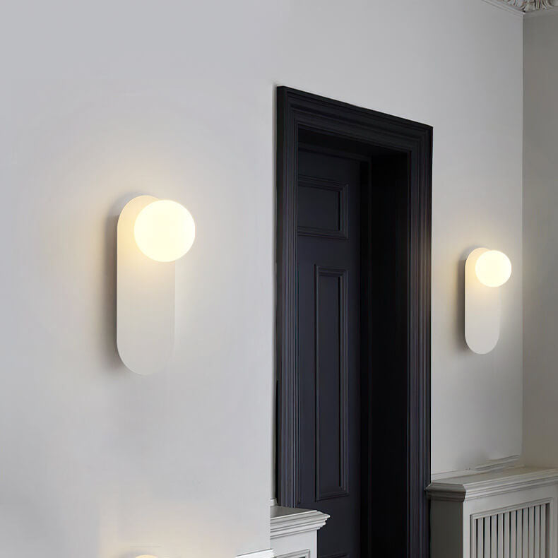 Elegant Væglampe i Glas og Metal - Moderne Design
