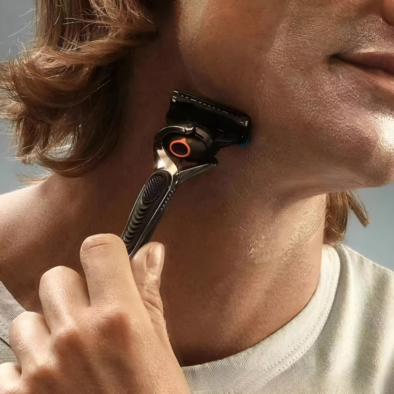 Perfekt Barbering med GlideRazor – Ingen Irritation