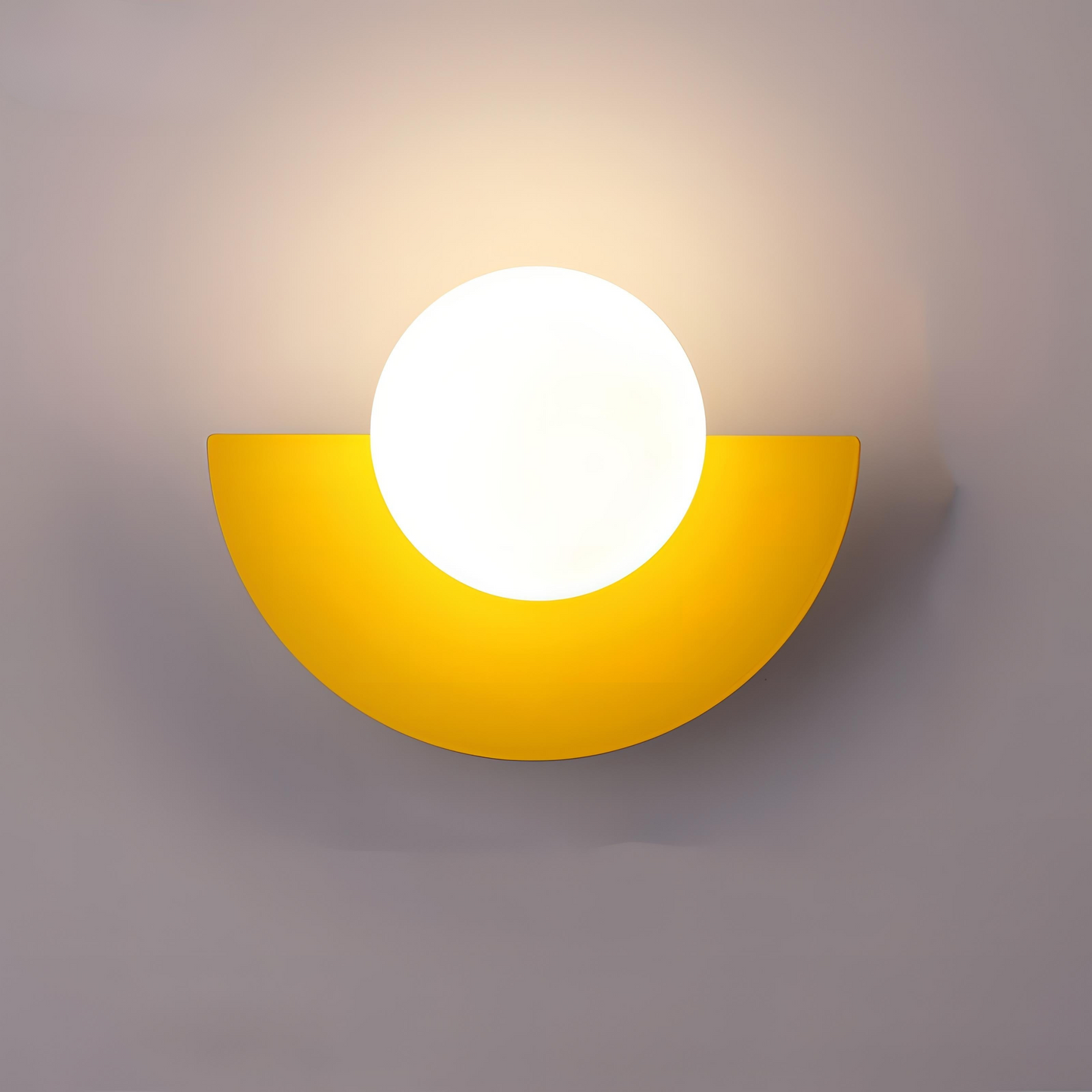 Nordisk LED Vägglampa i Metall – Elegant och Platsbesparande