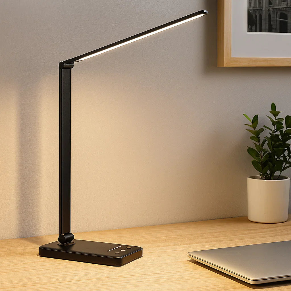 Justerbar LED Skrivebordslampe med USB & Øjenvenligt Lys