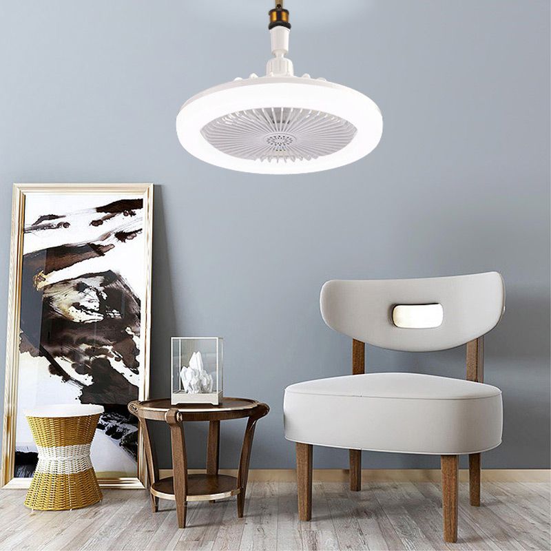 Aromaterapi LED Ventilatorlampe – Justerbart Lys & 3 Hastigheder