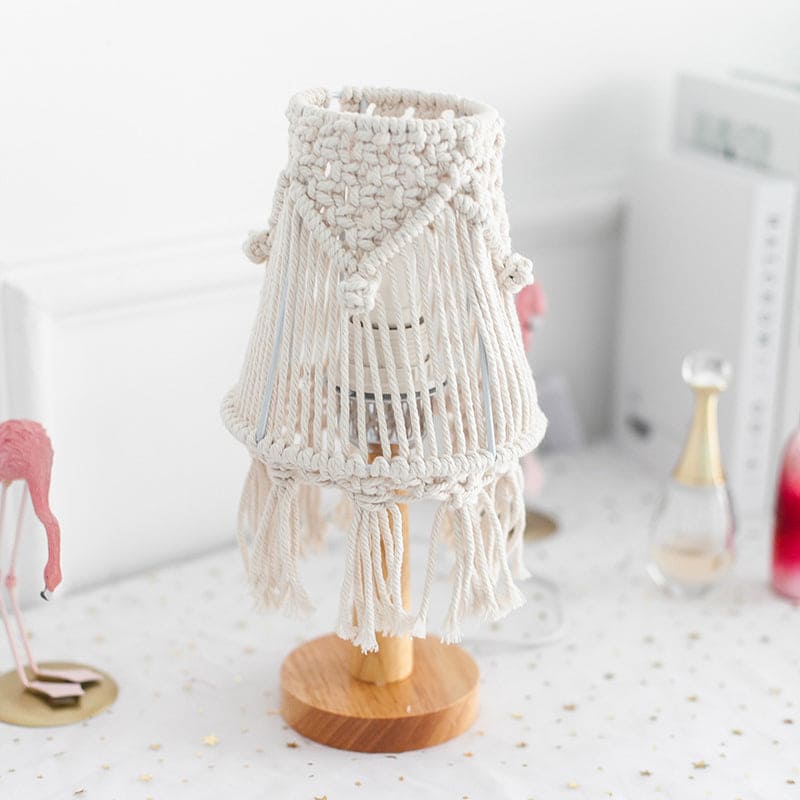 Flexibel Konisk Lampa med Elegant Keramisk Bas