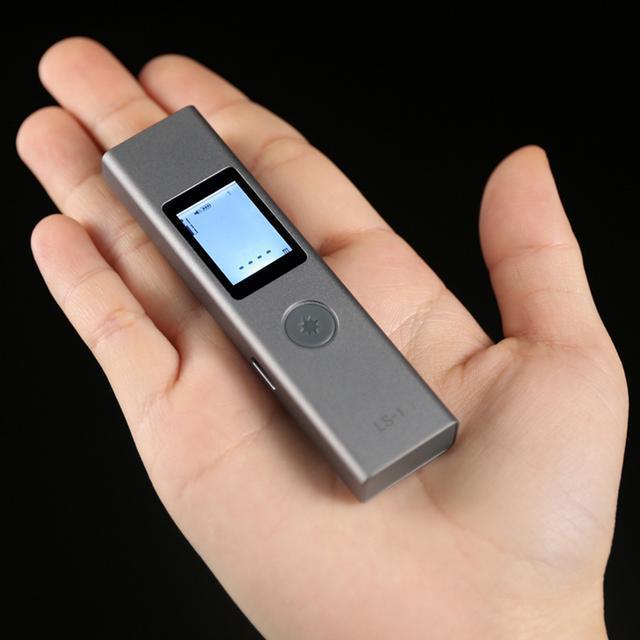 Bærbar laser måleinstrument med præcise målinger og intuitiv betjening