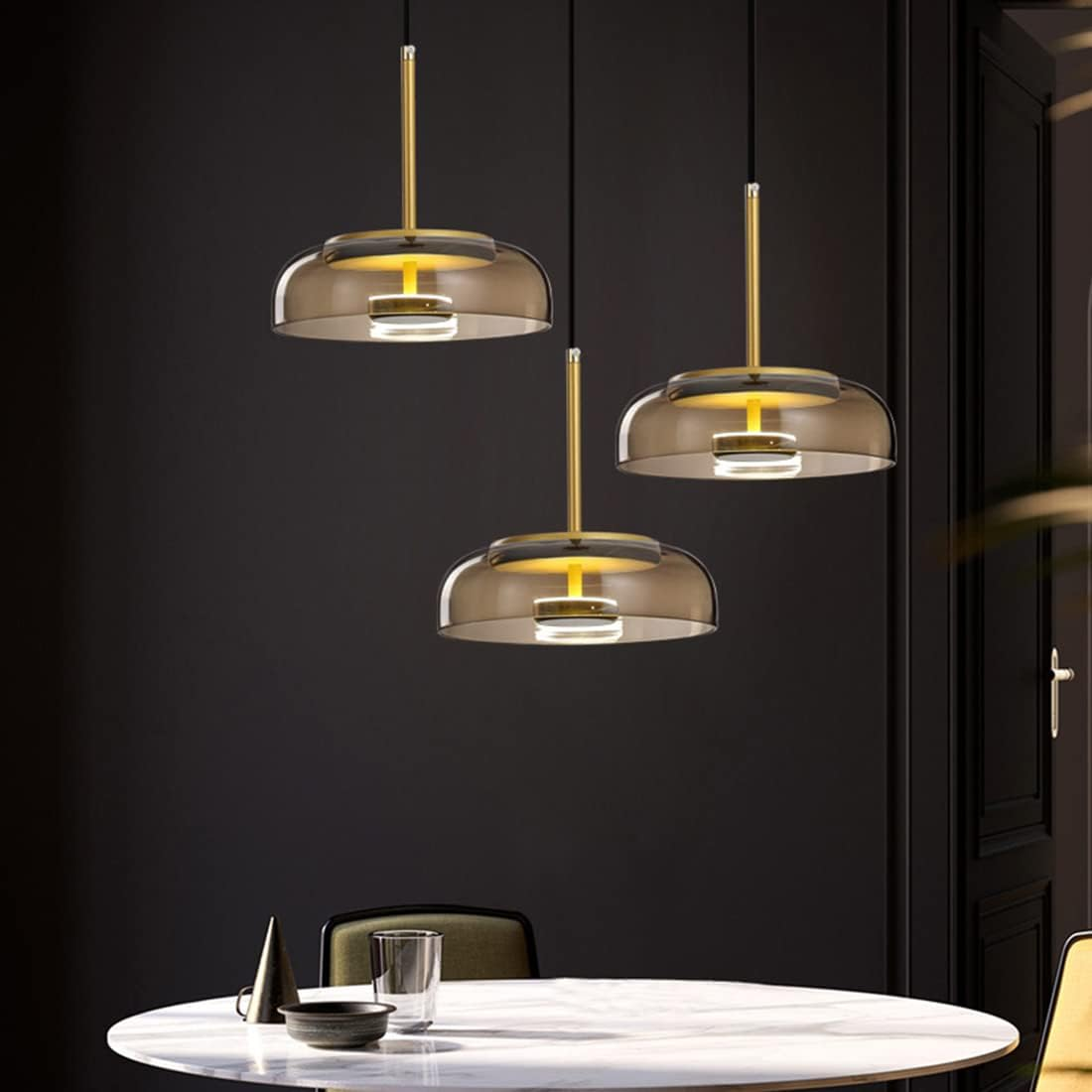 Stilren Glaspendel med Justerbar Höjd & LED-Kompatibilitet