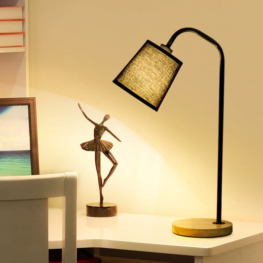 Modern konformad bordslampa för stilfull belysning