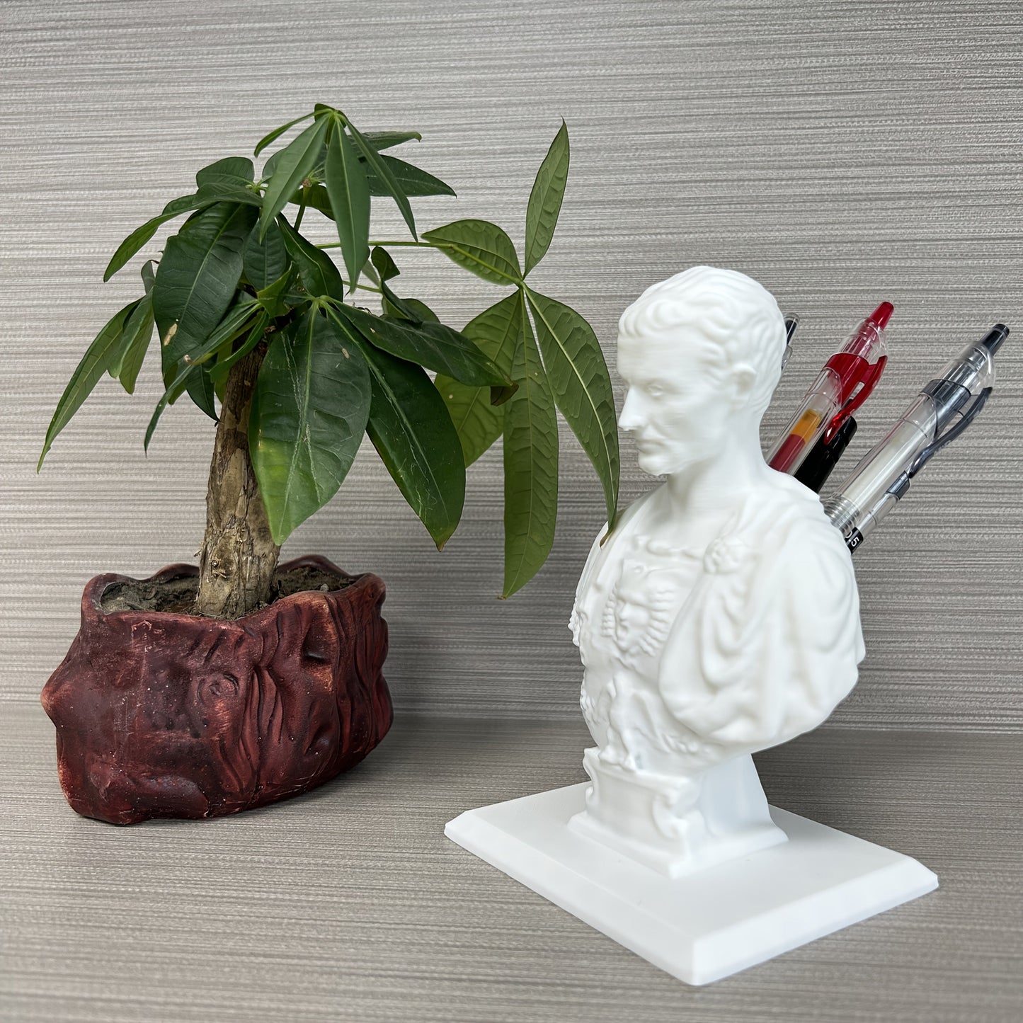 César Pen Holder – Kreativt Pennställ från Julius Caesar