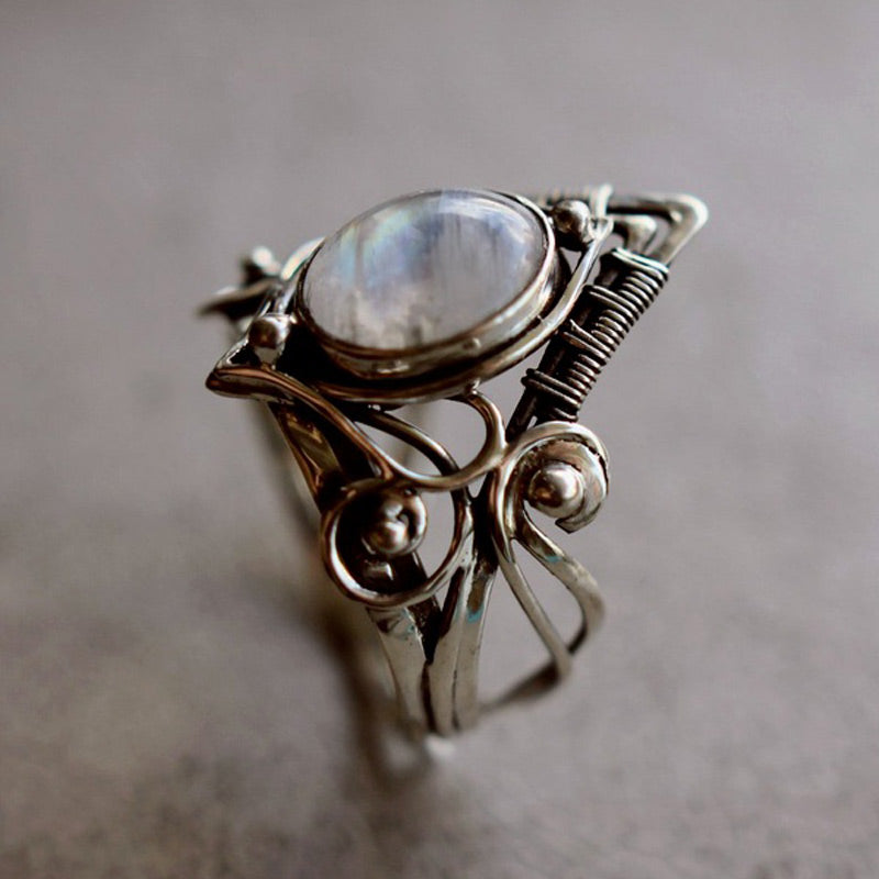 Elegant vintagering med månsten – Clara