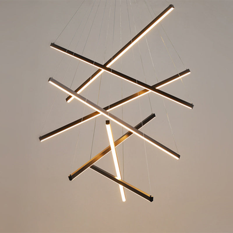 Moderne LED Lysekrone i Sort Metal – Fleksibel Belysning