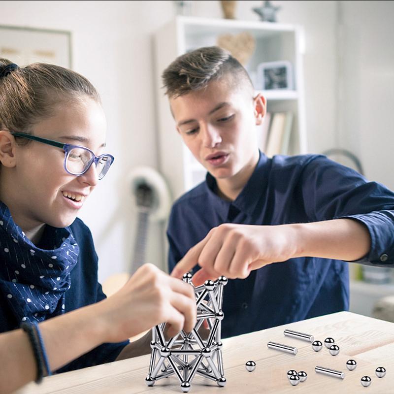 Kreativt magnetiskt byggset för lek och lärande