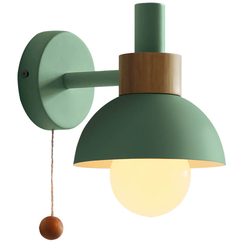 Farverig Væglampe i Moderne Design med Glaskuppel