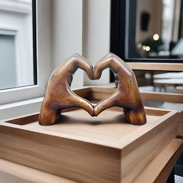 KærlighedsHjerte - Håndlavet symbol på hengivenhed