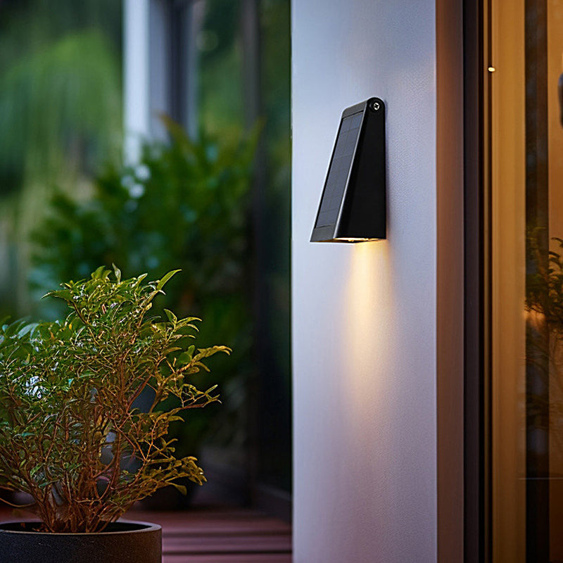 Justerbar solcellsvägglampa för utomhusbruk - Energioptimerad
