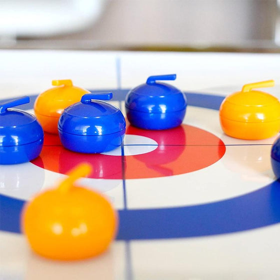 Miniature curling sæt til hjemmet med glidende sten og magnetiske køller