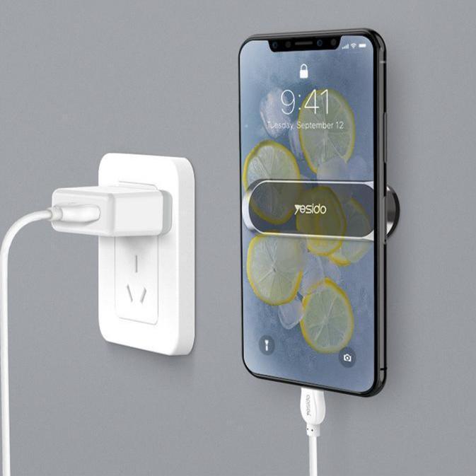 Magnetisk Mobilholder til Bil – Nem Montering og Sikker Greb