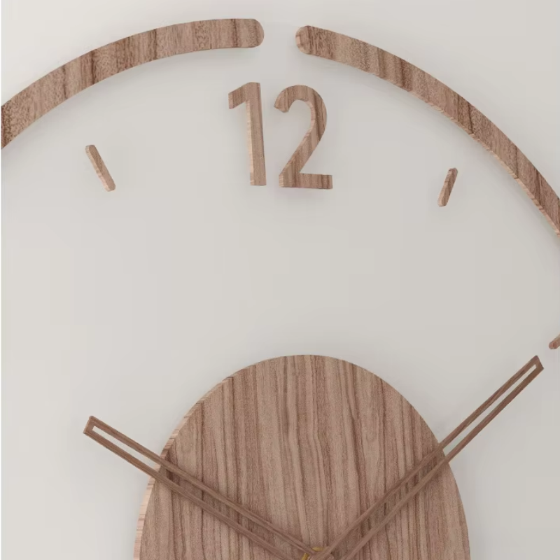 Modern väggklocka i trä – Minimalistisk och stilren design till vardagsrummet