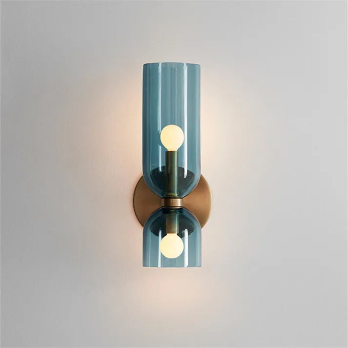 Elegant vägglampa i glas och metall - Skapa mys i hemmet