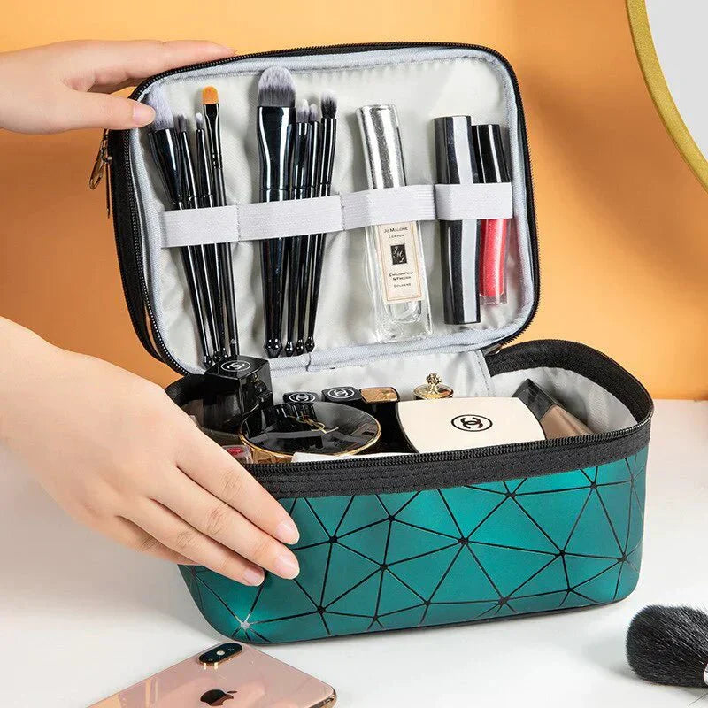 Praktisk og stilfuld make-up taske til rejser