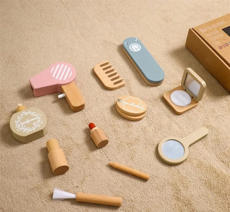 Skönhetsset i trä för barn – Kreativ frisör och make-up