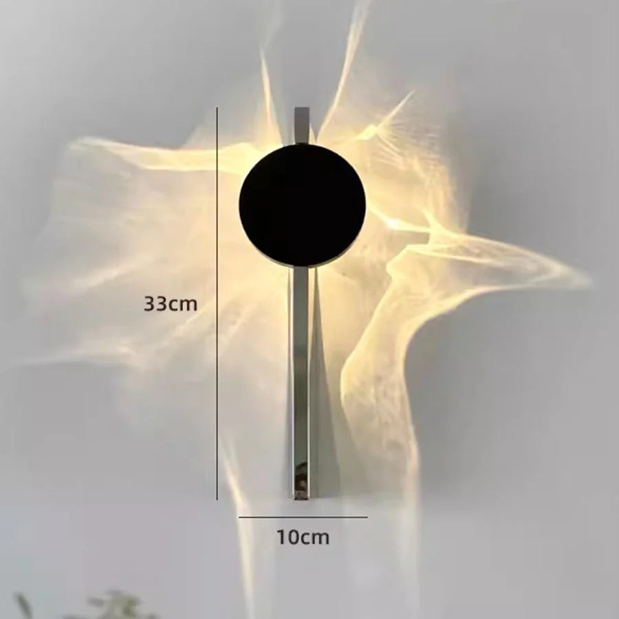 Elegant LED-vägglampa i krom – Skapar mysighet och stil
