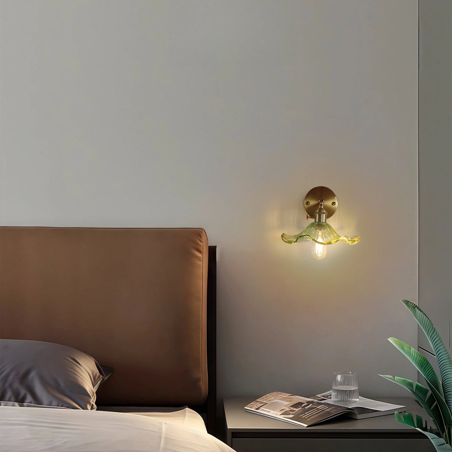Elegant Glas Væglampe – Tidløs Belysning til Moderne Hjem