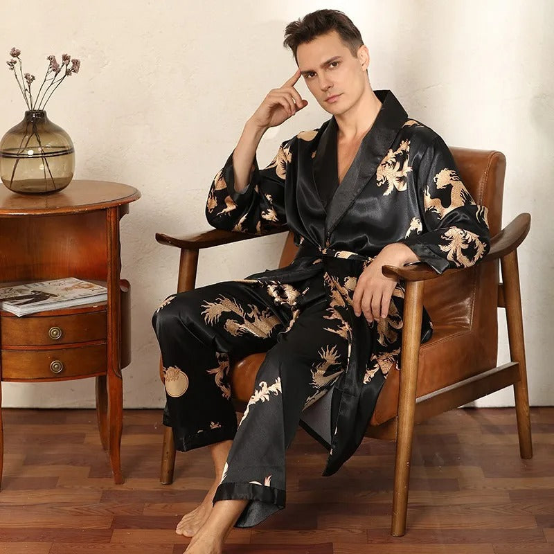 Elegant Silkekimono Sæt med Drageprint – Luksus Komfort