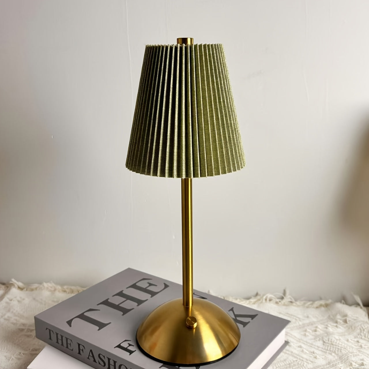 Stilfuld LED Bordlampe med Berøringskontrol & Genopladning