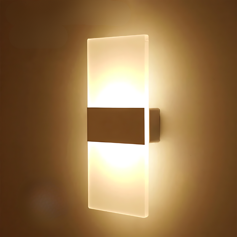 Elegant vägglampa med touch-sensor och USB-laddning