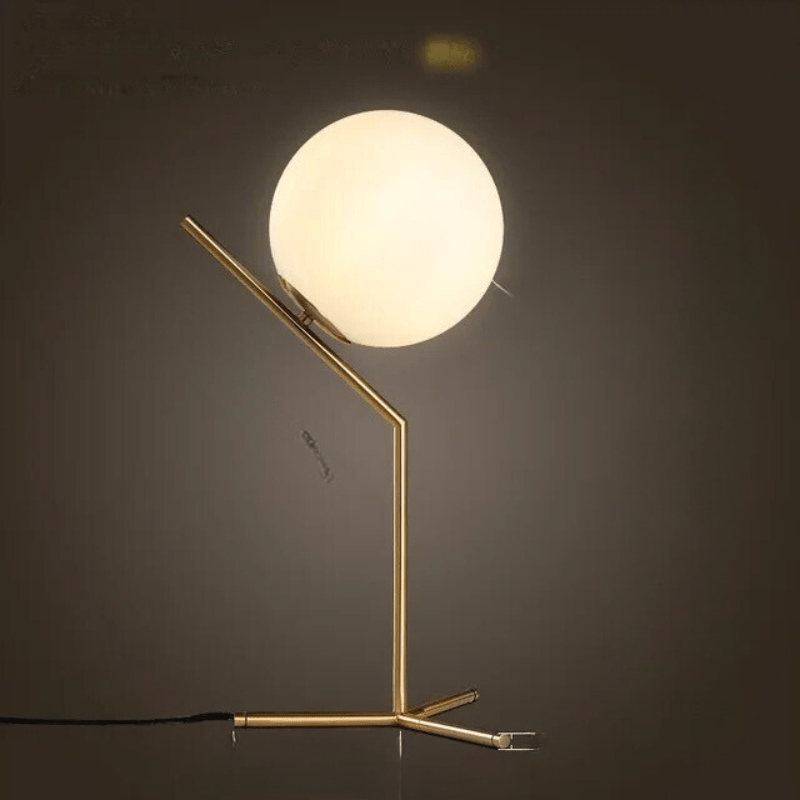 Elegant glaslampa med diskret ljusspridning