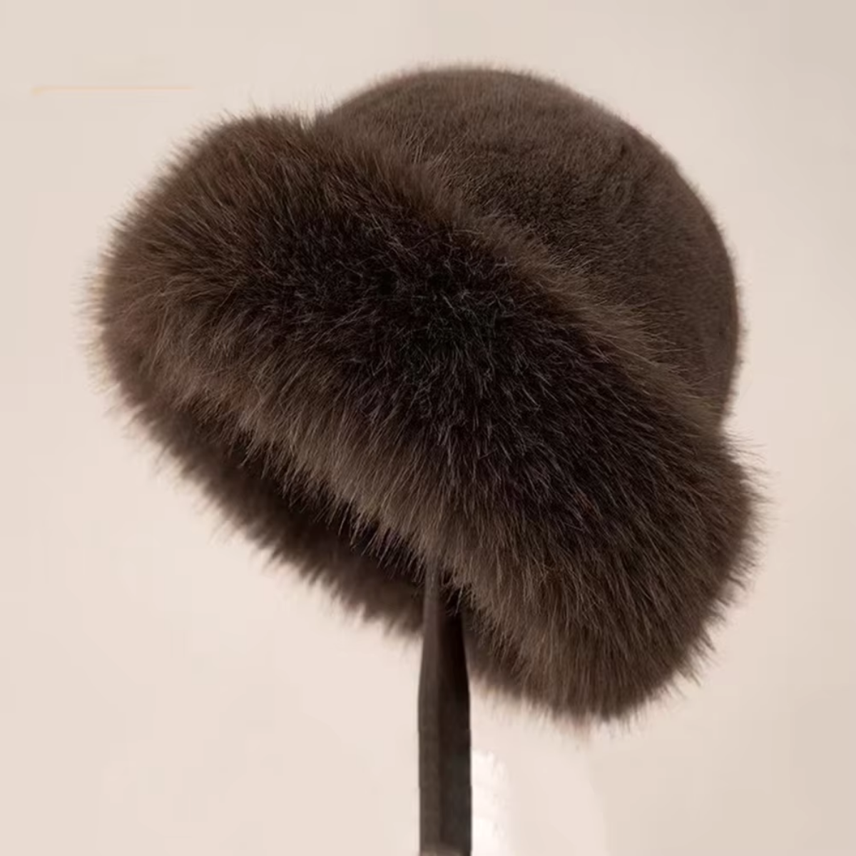 Elegant hatt i läder